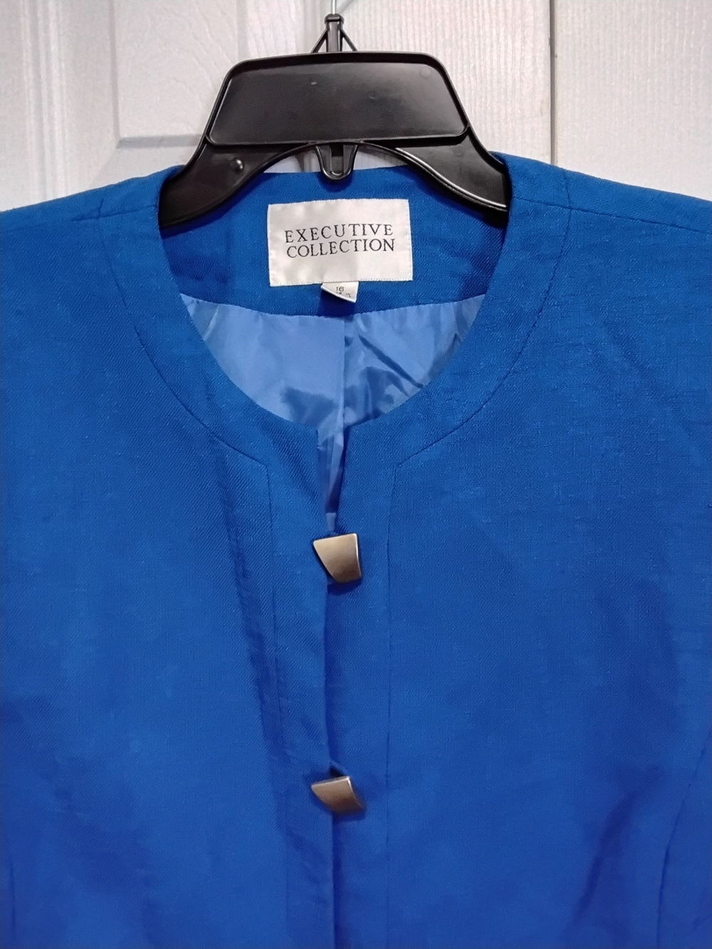 Women’s Short Sleeve Blue Jacket - Picture 2 of 9